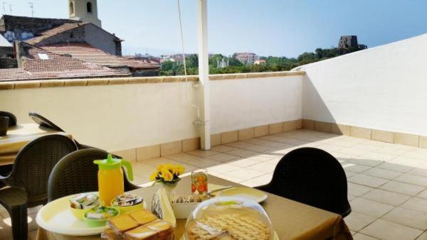 Oz House Bed & Breakfast Скалеа Екстериор снимка