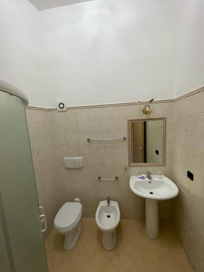 Oz House Bed & Breakfast Скалеа Екстериор снимка