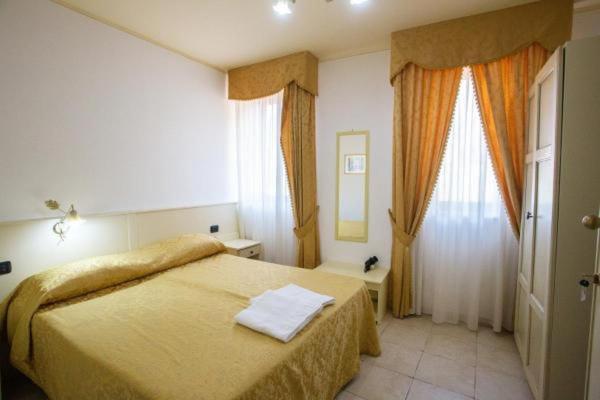 Oz House Bed & Breakfast Скалеа Екстериор снимка