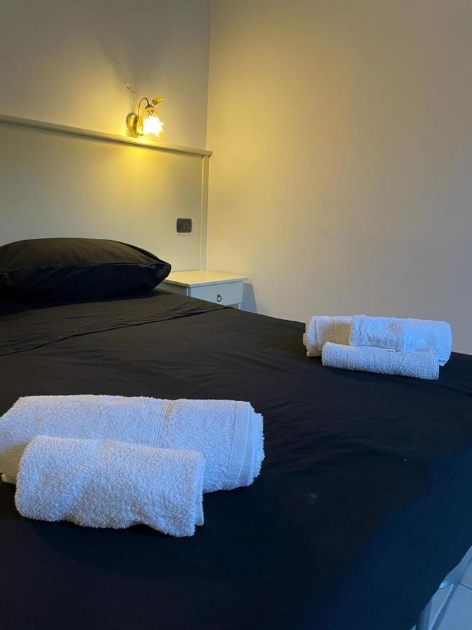 Oz House Bed & Breakfast Скалеа Екстериор снимка